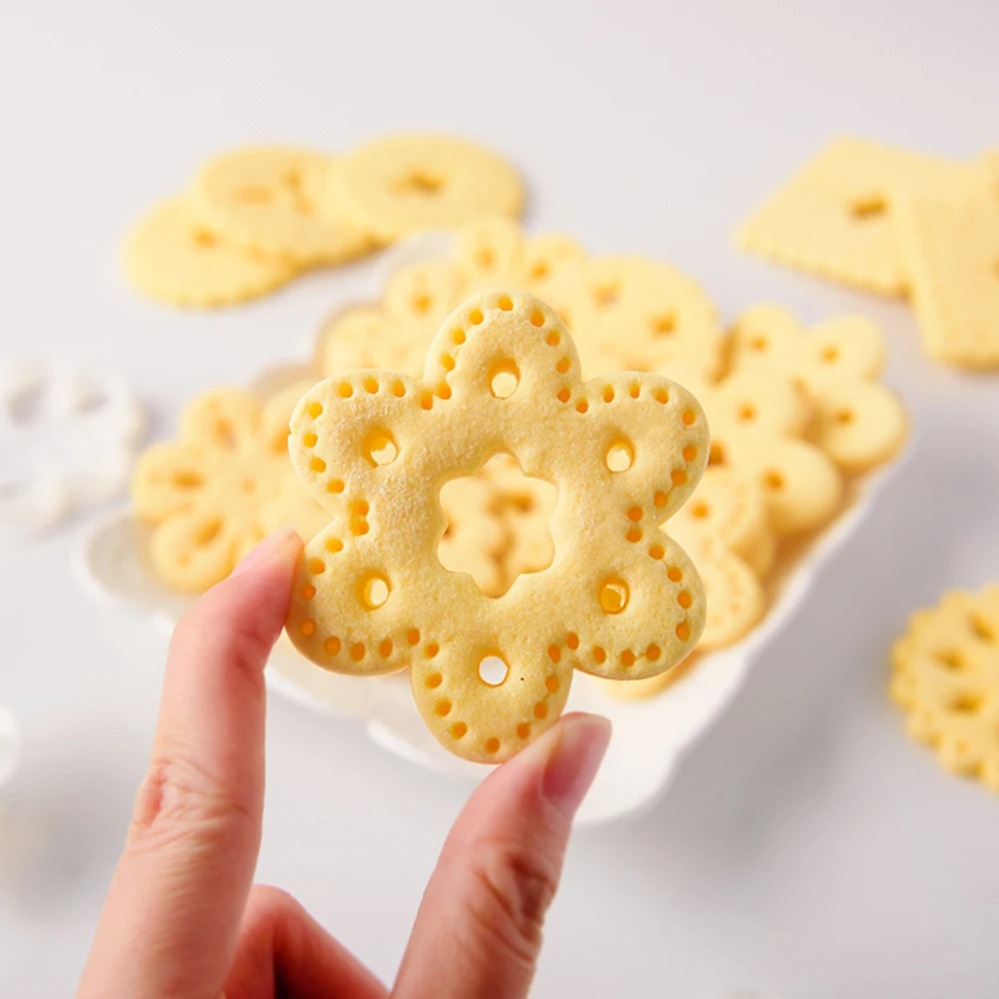 Molde de Biscoito Vazado com P - Kitchen Baking Cookies avaliação e preço